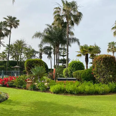 Estepona, Primera Linea En Urb Riviera Andaluza